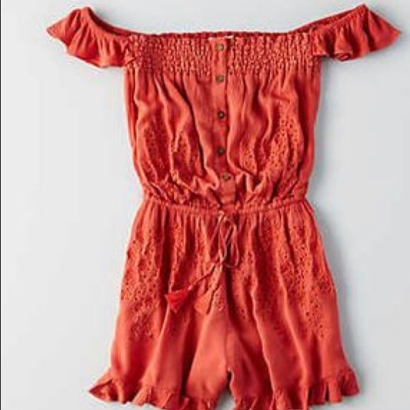 American Eagle Outfitters Dresses & Skirts - American Eagle Off the Shoulder Eyelet Romper